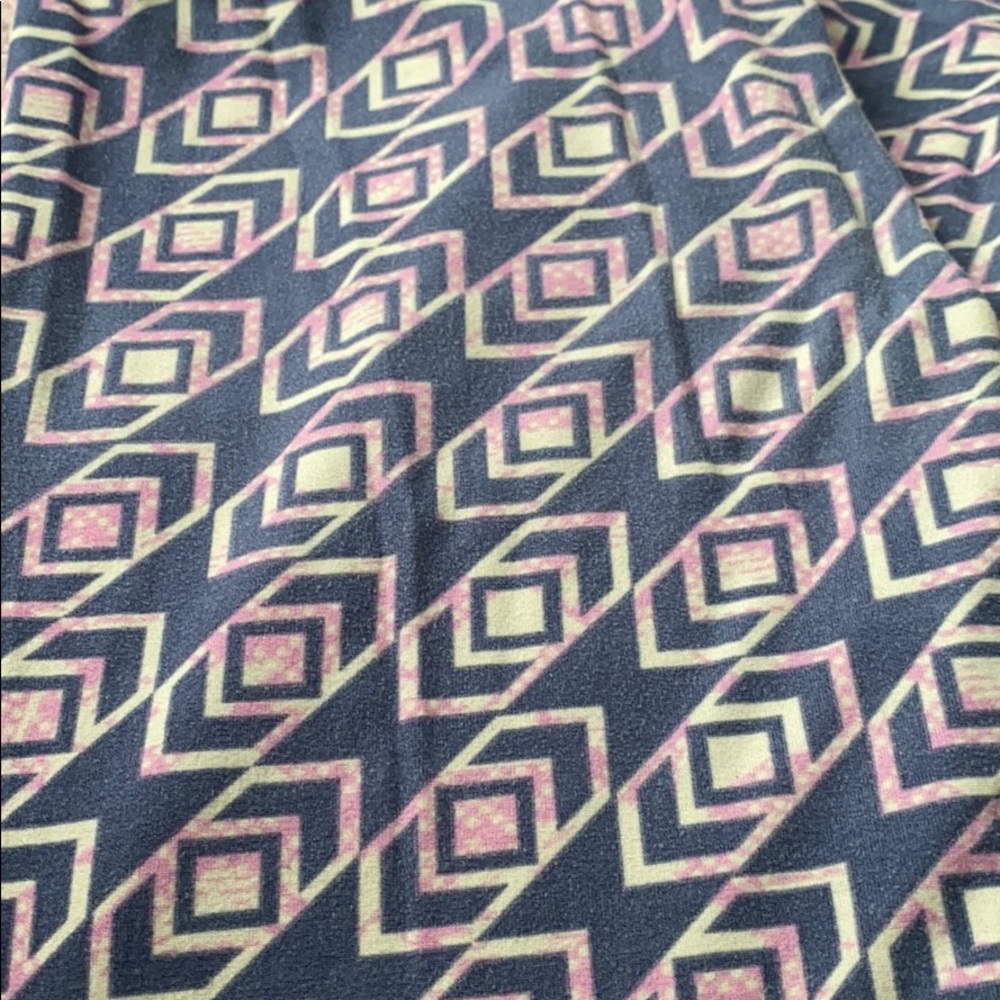 Lularo - Picture 2 of 2
